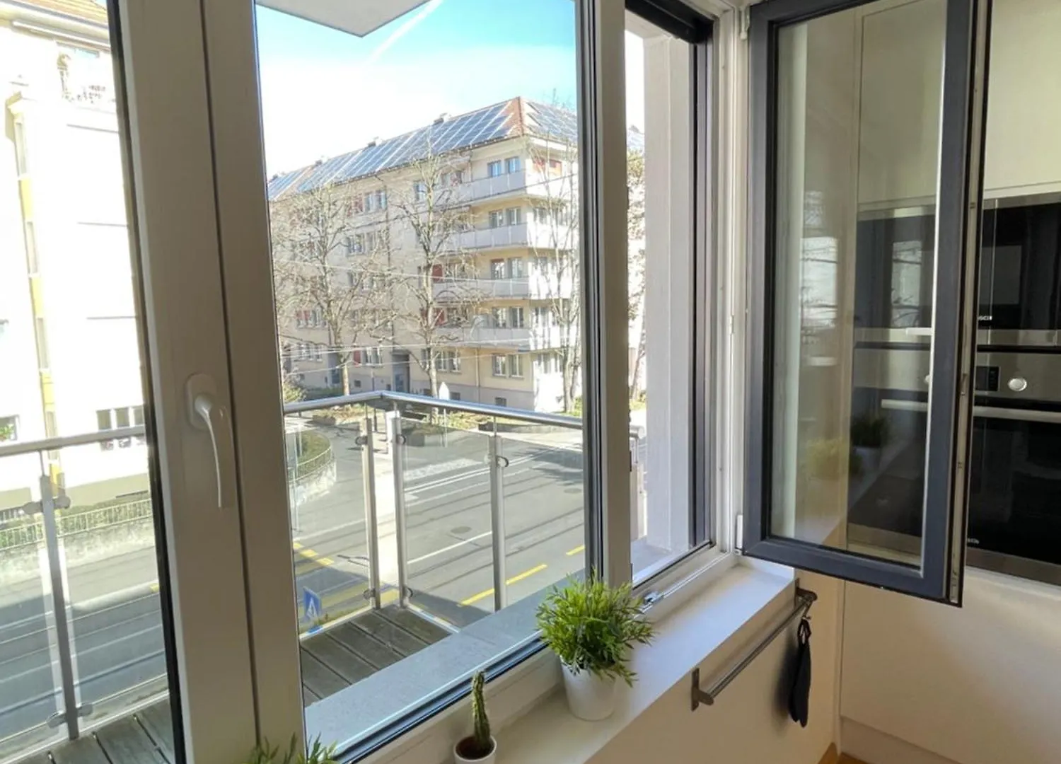 Baseliving 3,5 Room Apartment - Bahnhof Basel Sbb - Self Check-In